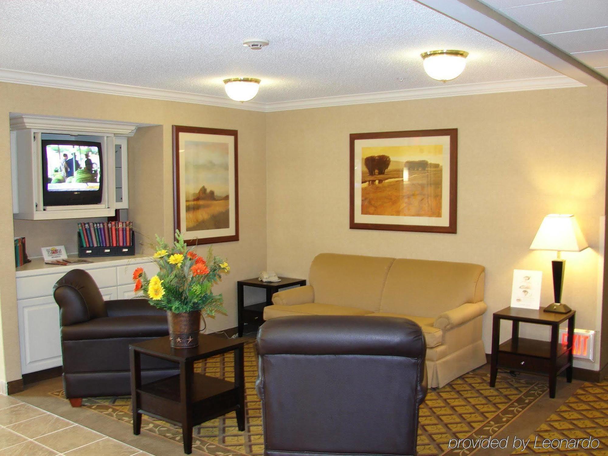 Candlewood Suites - Topeka West By Ihg Экстерьер фото