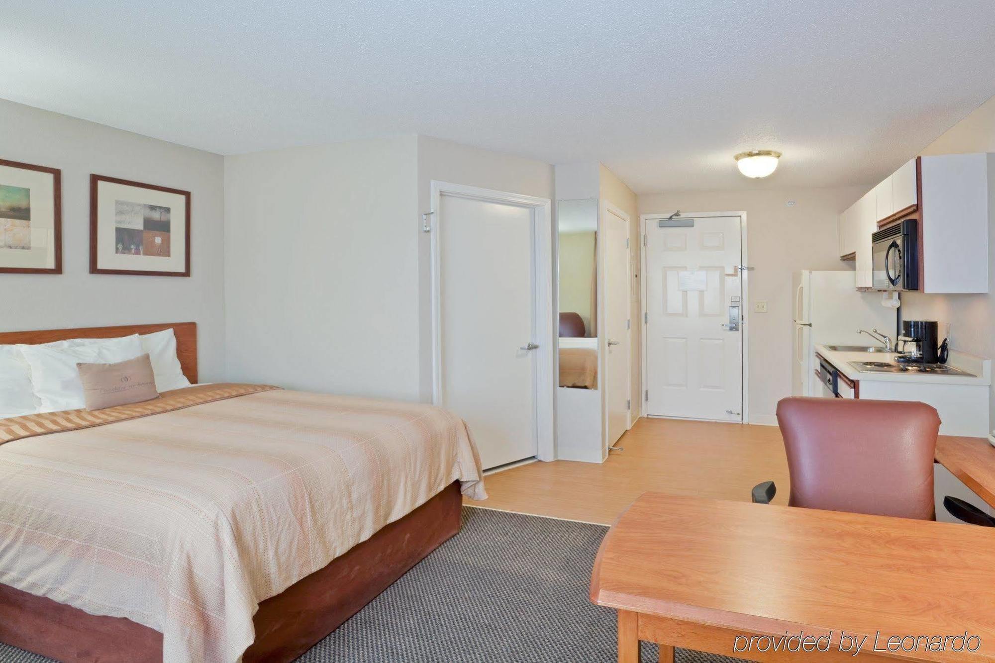 Candlewood Suites - Topeka West By Ihg Номер фото