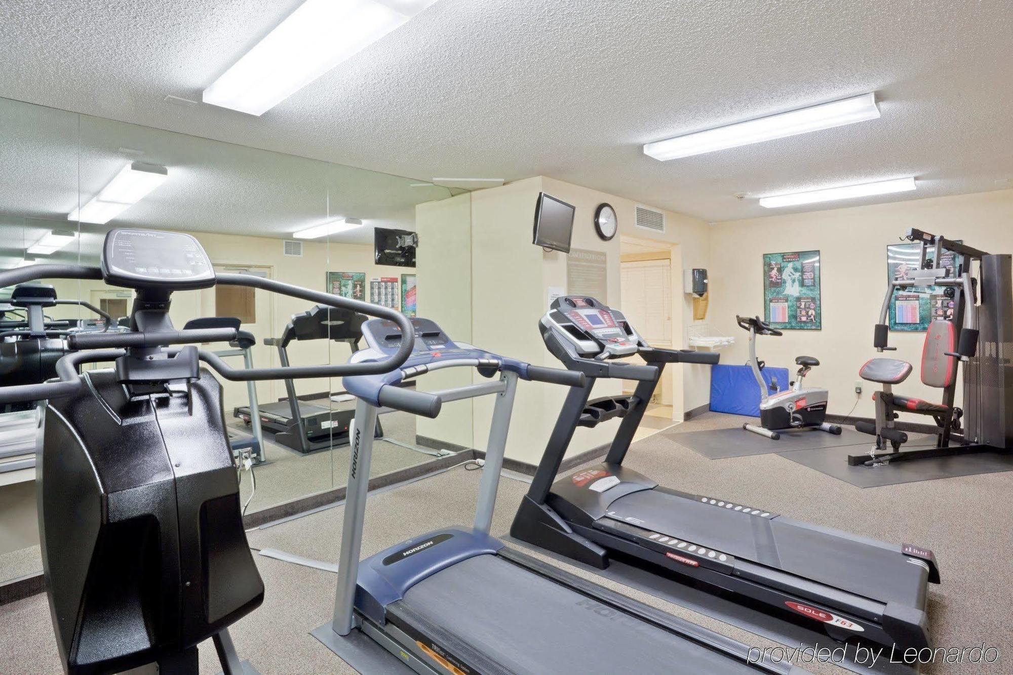 Candlewood Suites - Topeka West By Ihg Экстерьер фото